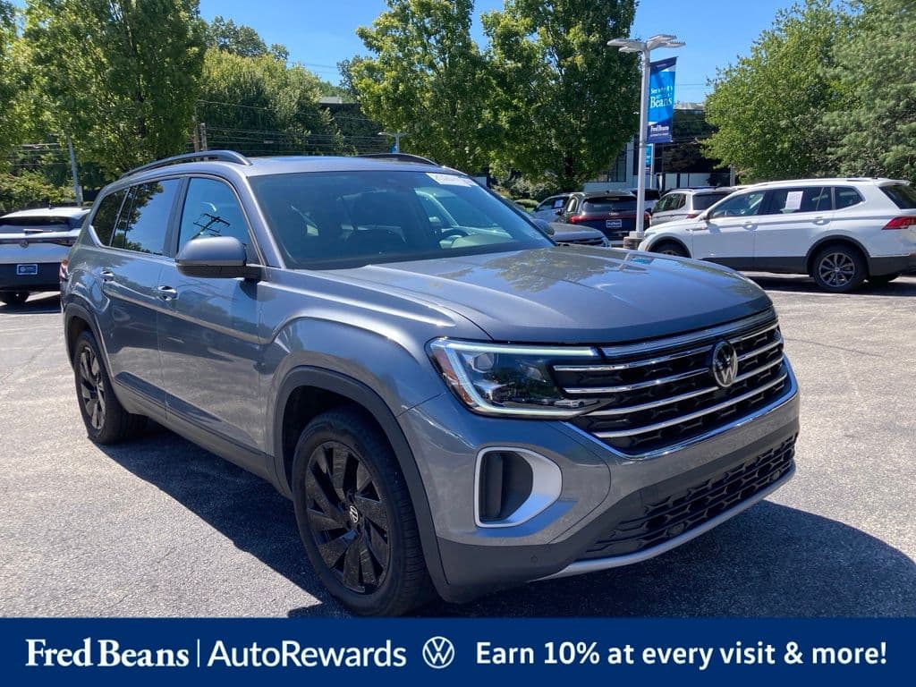 2024 Volkswagen Atlas 2.0T SE w/Technology — photo 1 of 39