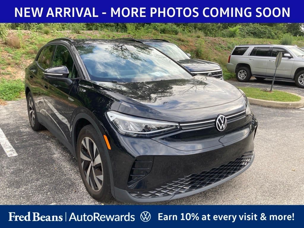 2024 Volkswagen ID.4 Pro — photo 1 of 12
