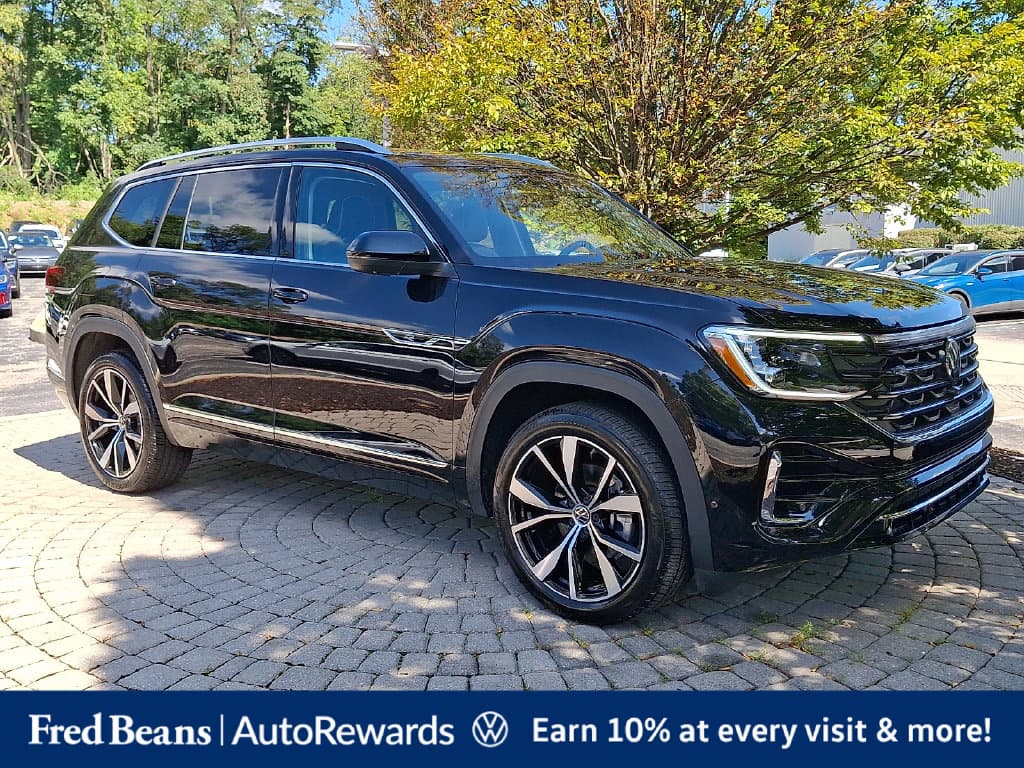 2026 Volkswagen Atlas Base — photo 1 of 37