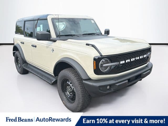 2026 Ford Bronco Outer Banks — photo 1 of 30