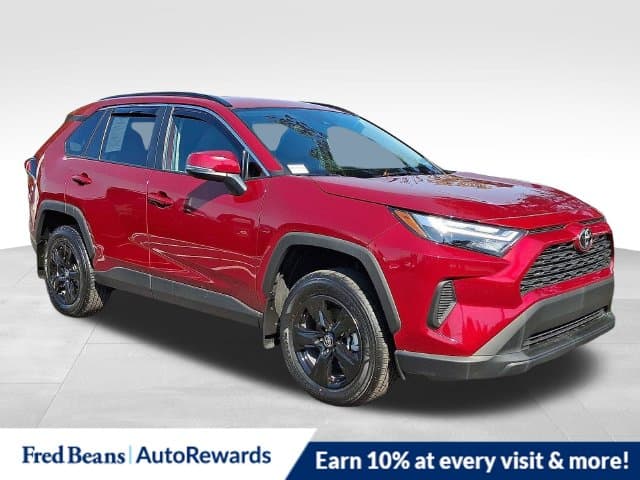 2025 Toyota RAV4 XLE — photo 1 of 31