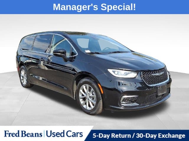 2026 Chrysler Pacifica Limited — photo 1 of 32