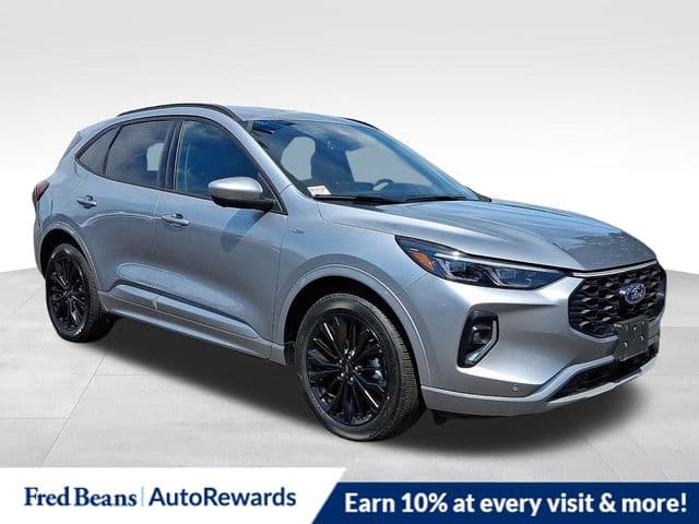 2023 Ford Escape ST-Line Elite — photo 1 of 32