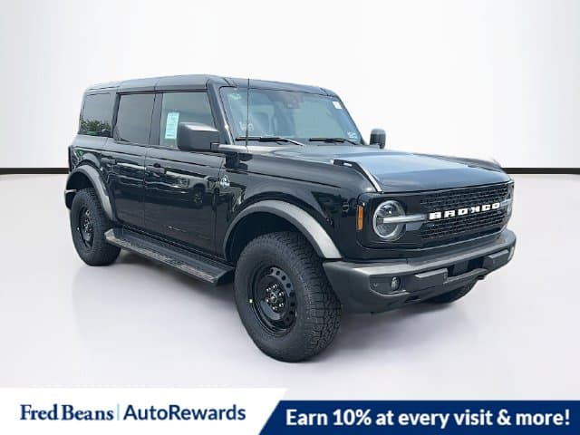 2026 Ford Bronco Outer Banks — photo 1 of 38