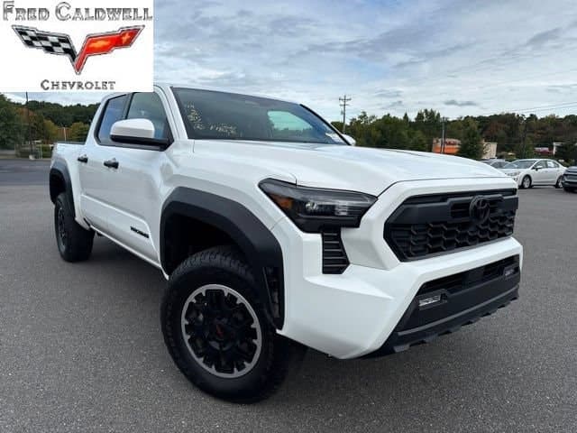 2026 Toyota Tacoma 4WD SR5 — photo 1 of 13