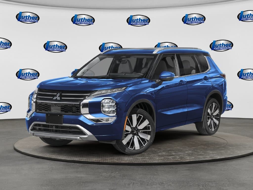 2025 Mitsubishi Outlander SEL — photo 1 of 11