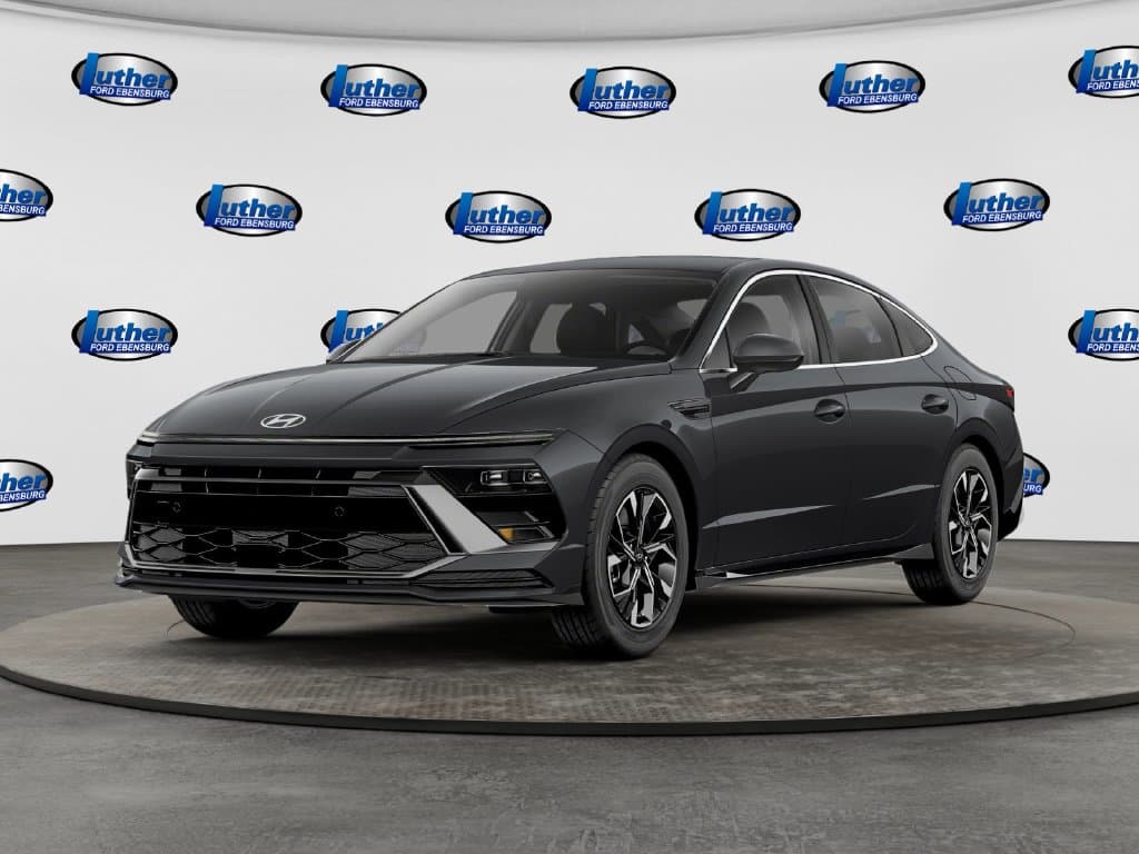 2025 Hyundai Sonata SEL — photo 1 of 3