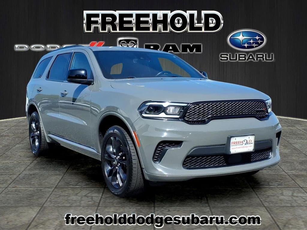 2023 Dodge Durango SXT — photo 1 of 21
