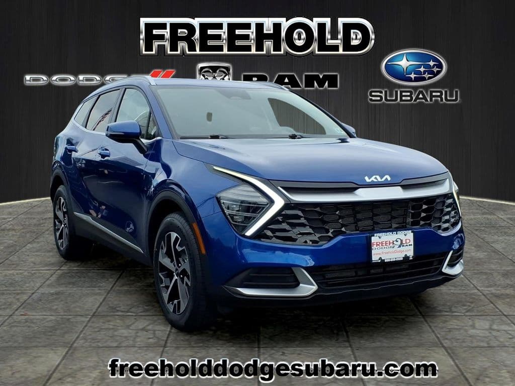2024 Kia Sportage EX — photo 1 of 21