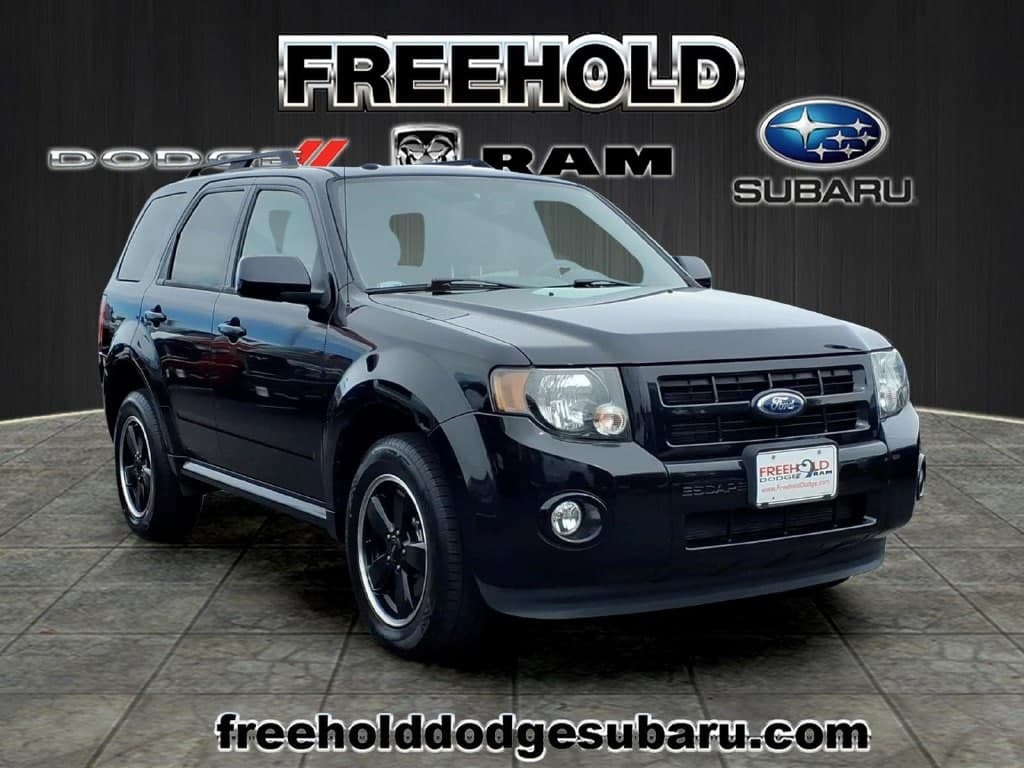 2011 Ford Escape XLT — photo 1 of 20