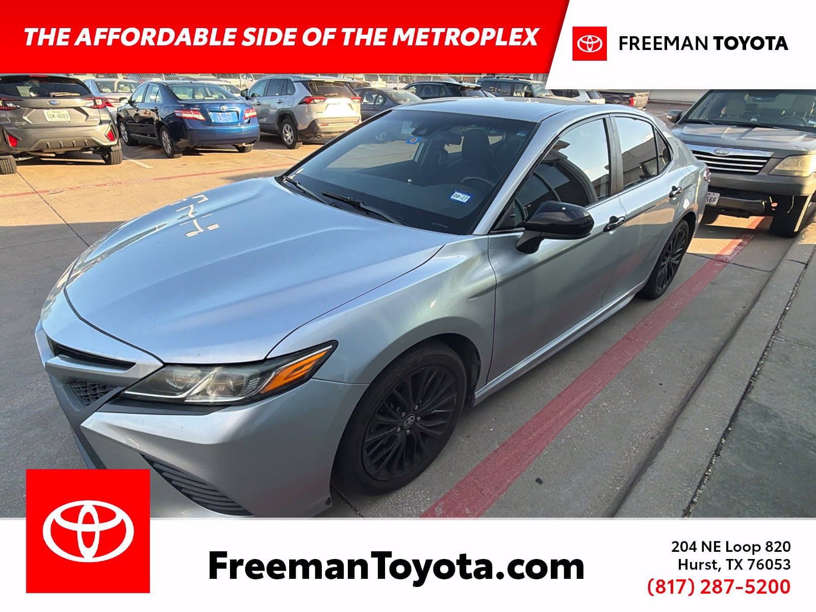 2020 Toyota Camry SE Nightshade — photo 1 of 8