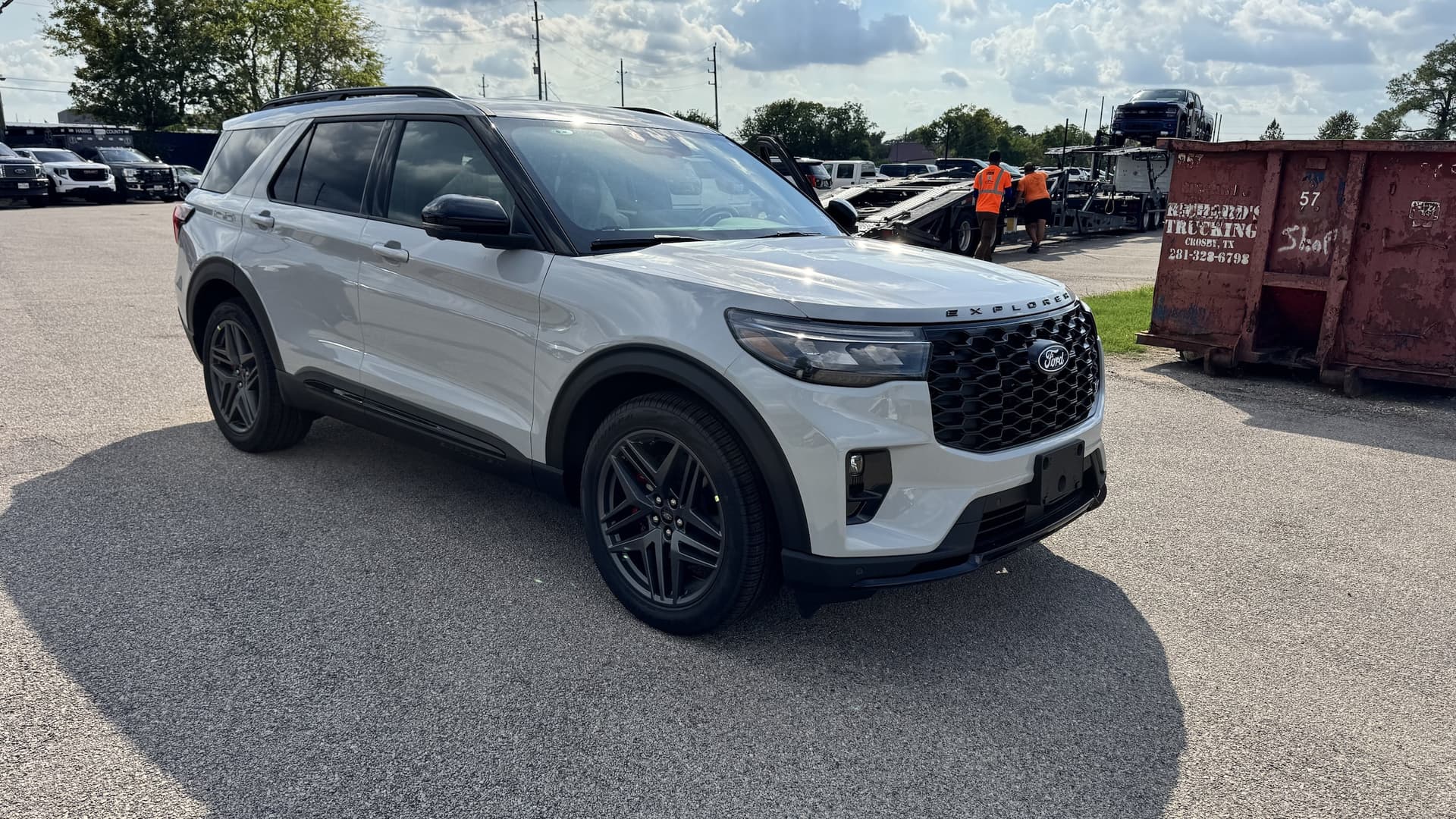 2027 Ford Explorer ST — photo 1 of 20
