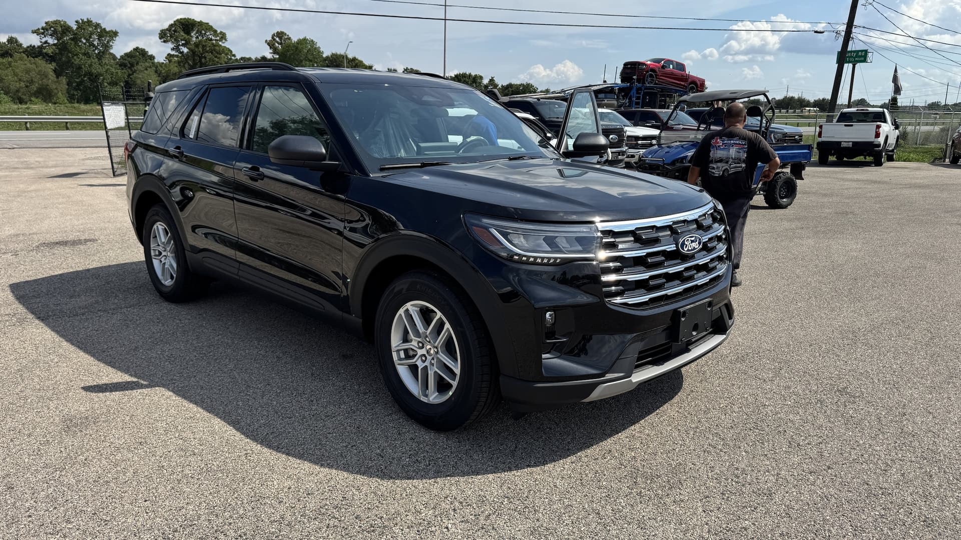 2027 Ford Explorer Active w/100A Pkg — photo 1 of 12