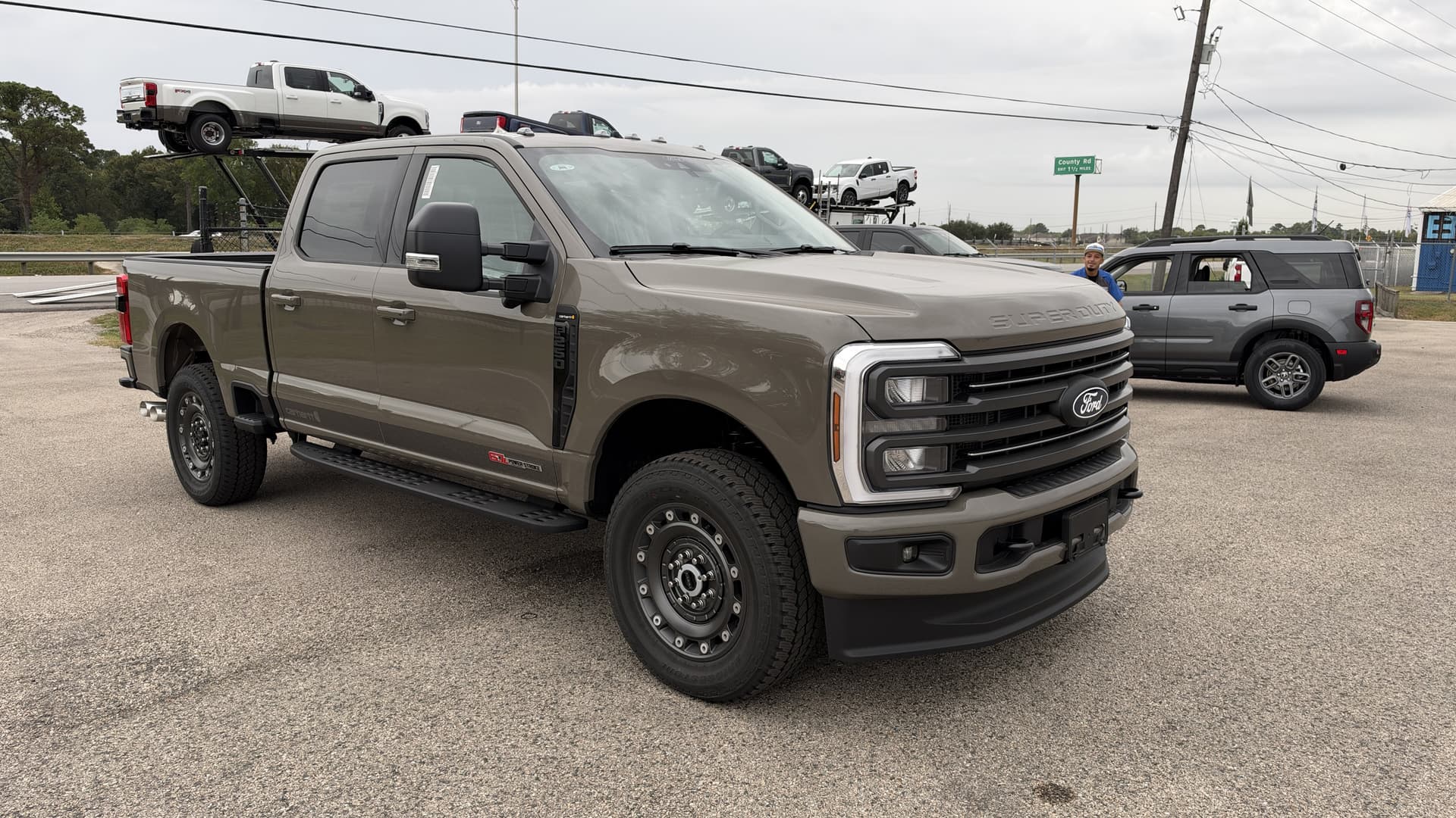 2027 Ford Super Duty F-250 SRW Base — photo 1 of 12