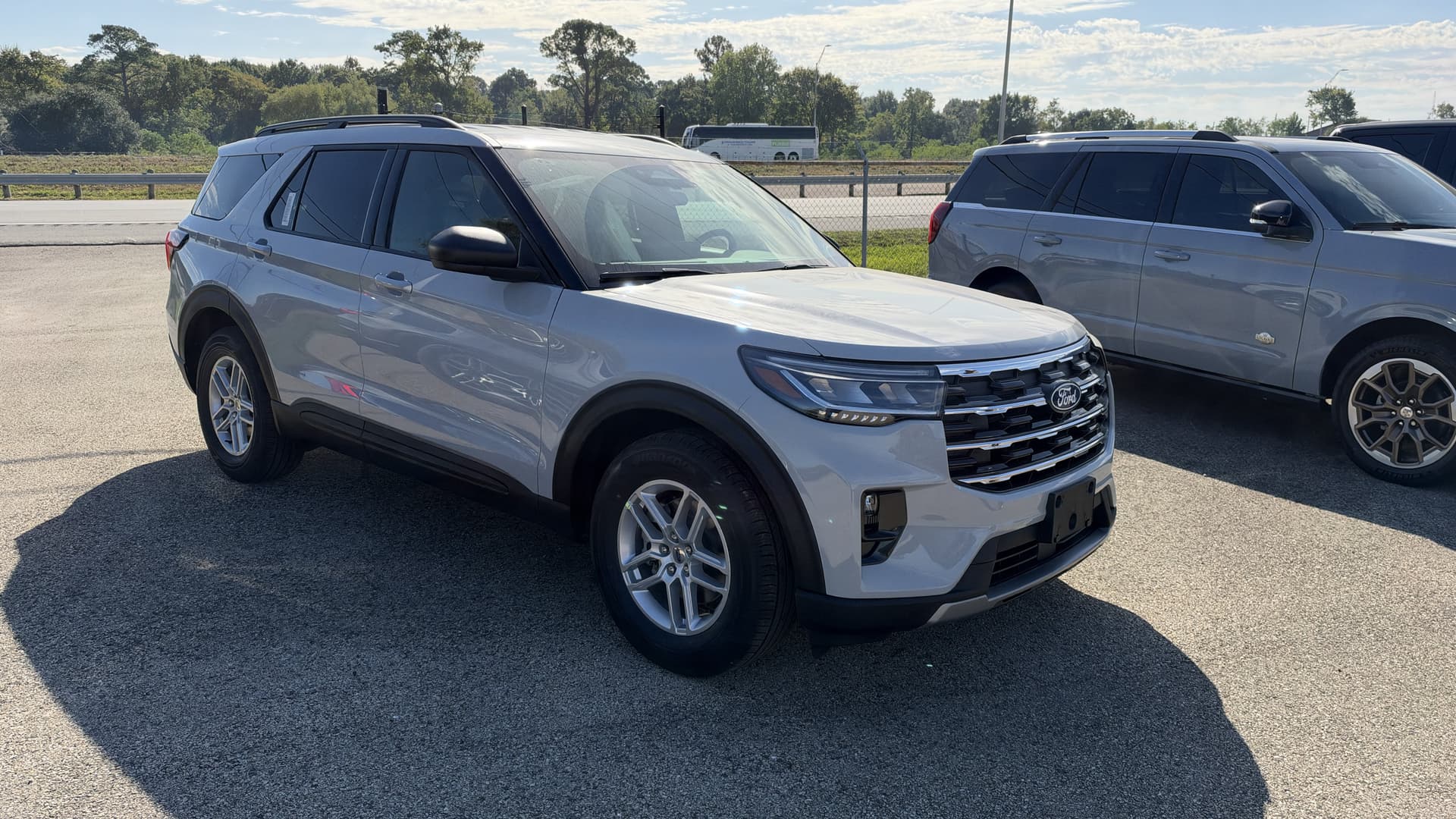 2027 Ford Explorer Active w/100A Pkg — photo 1 of 20
