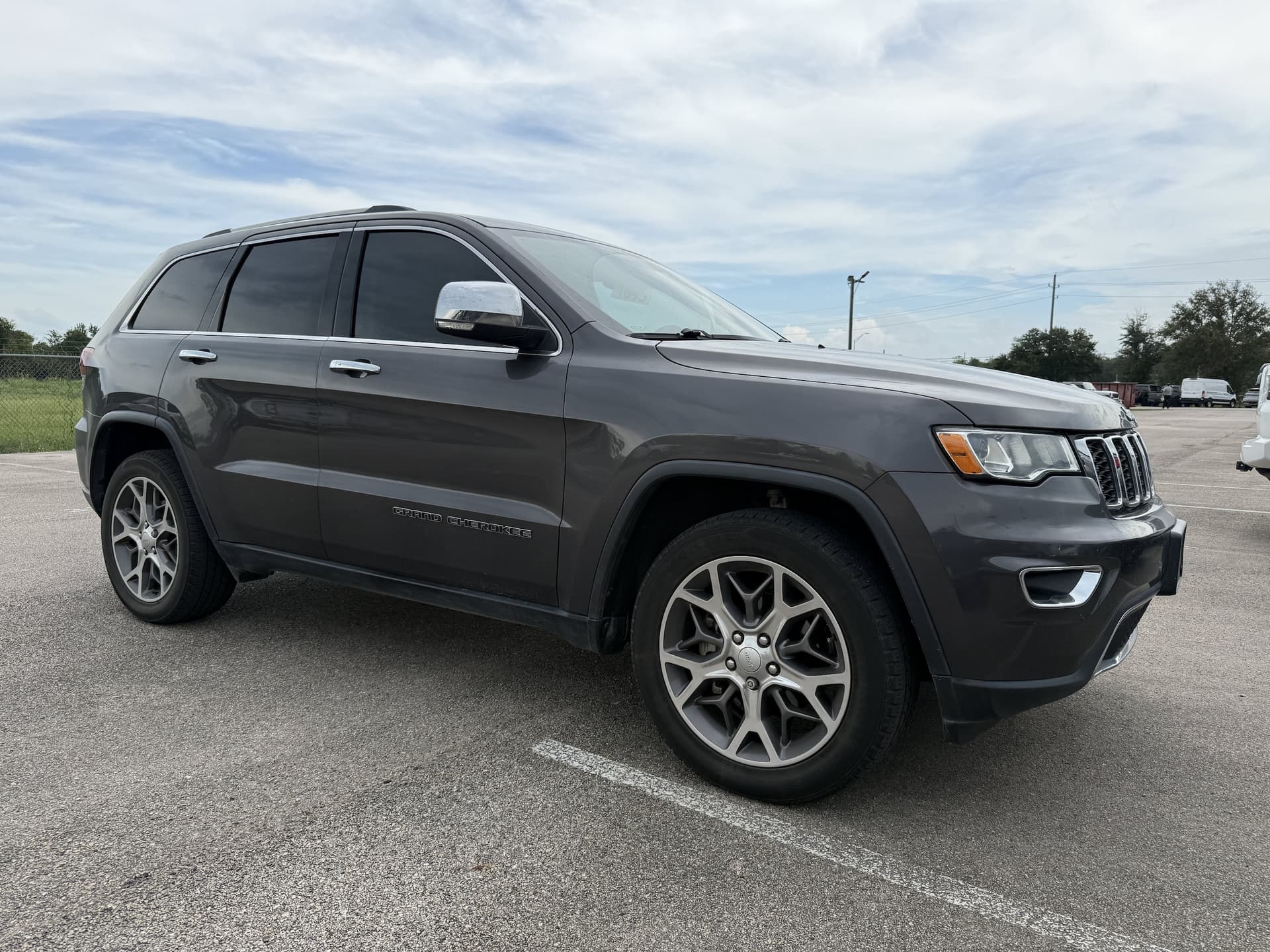 2020 Jeep Grand Cherokee Limited — photo 1 of 5