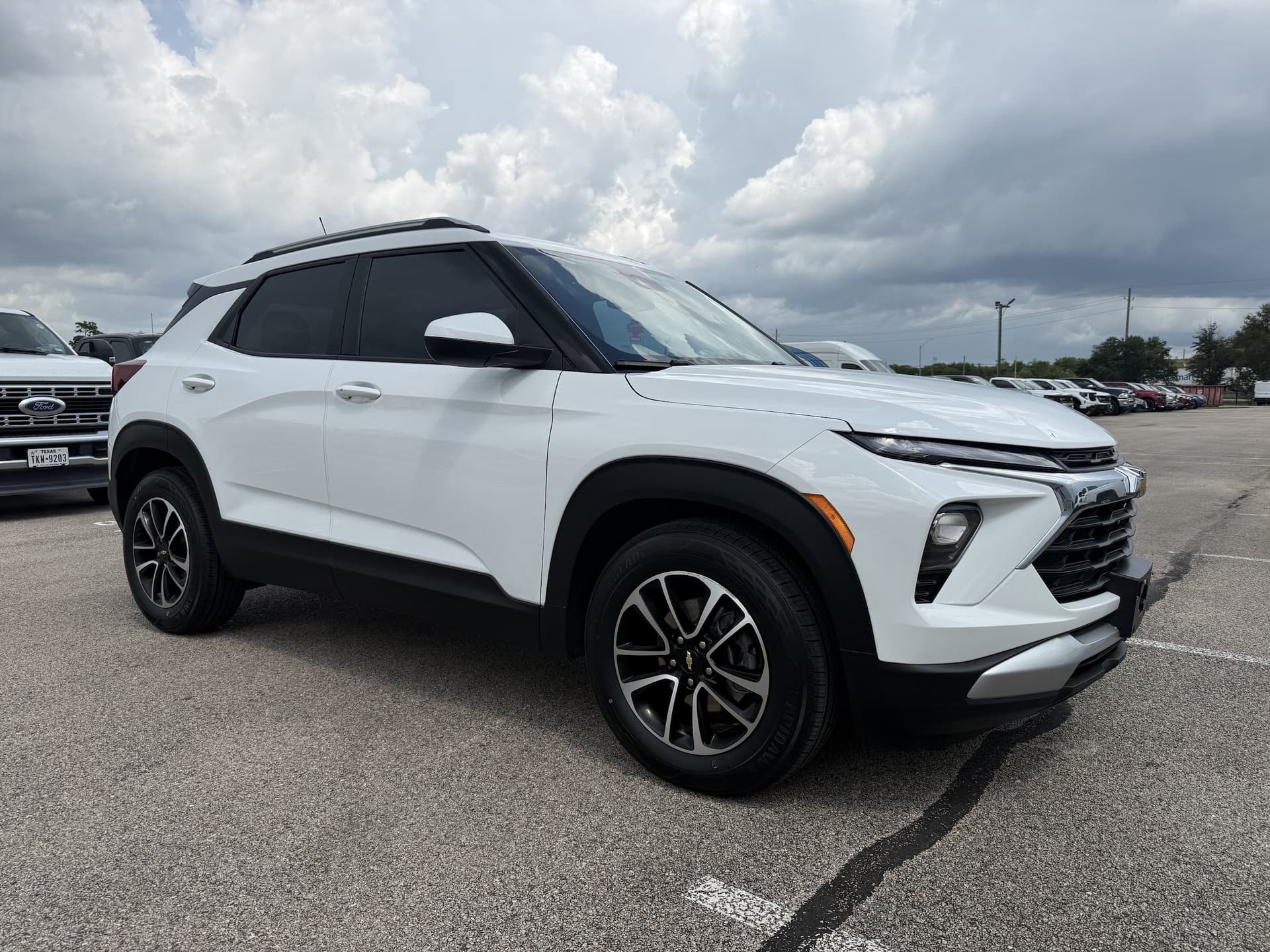 2025 Chevrolet Trailblazer LT — photo 1 of 5
