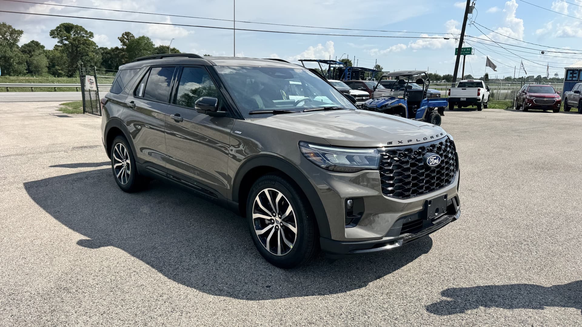 2027 Ford Explorer ST-Line — photo 1 of 12