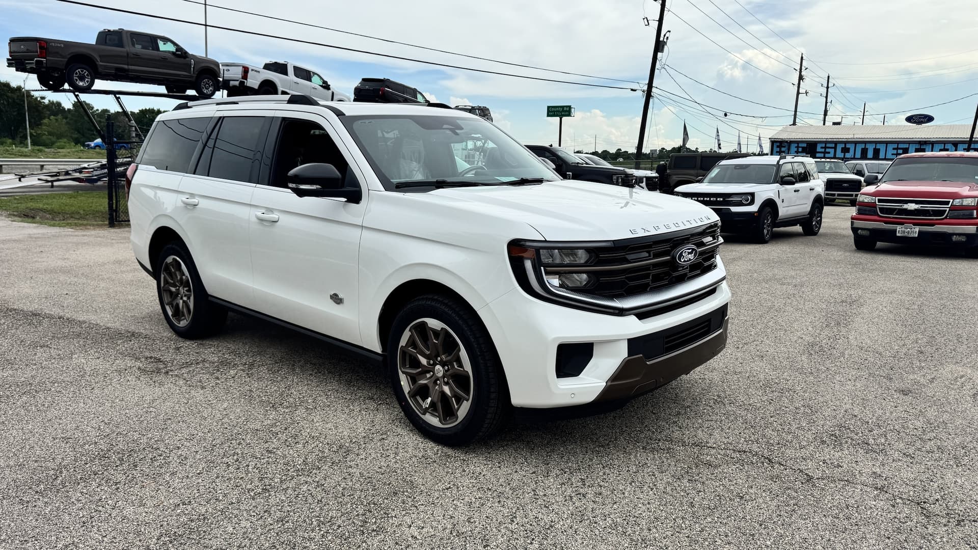 2027 Ford Expedition King Ranch — photo 1 of 20