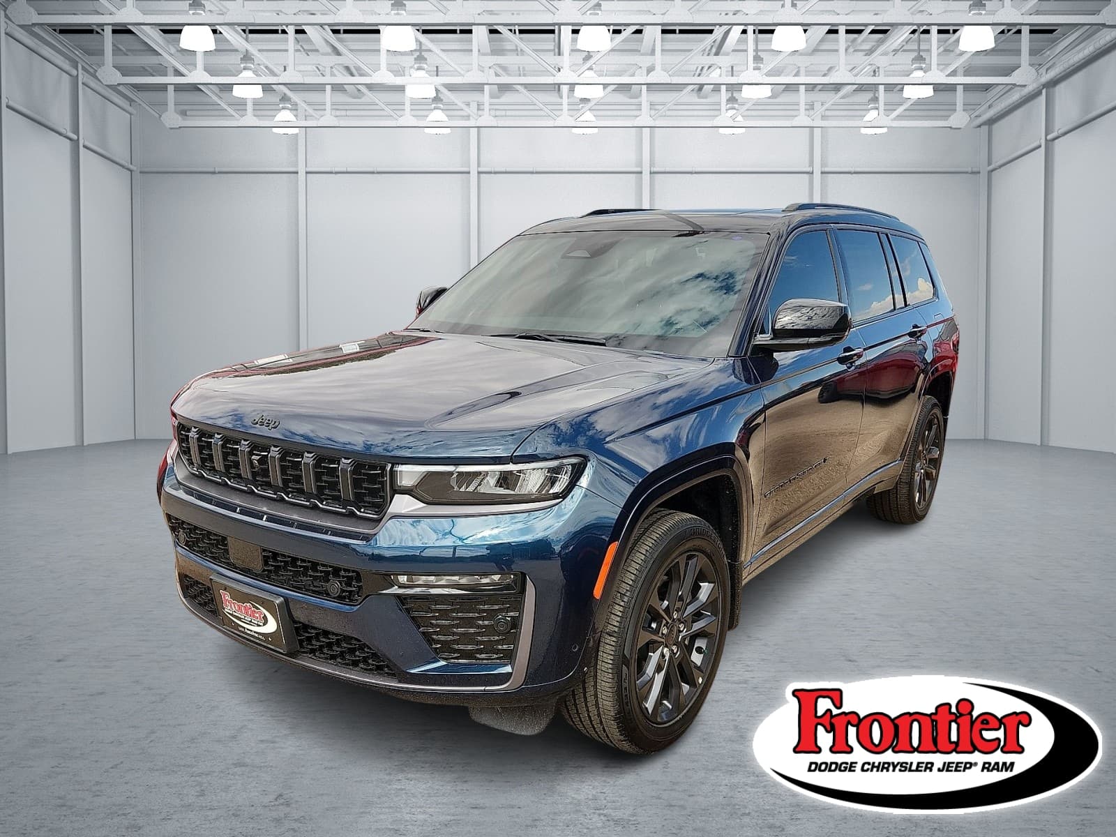 2026 Jeep Grand Cherokee Base — photo 1 of 29