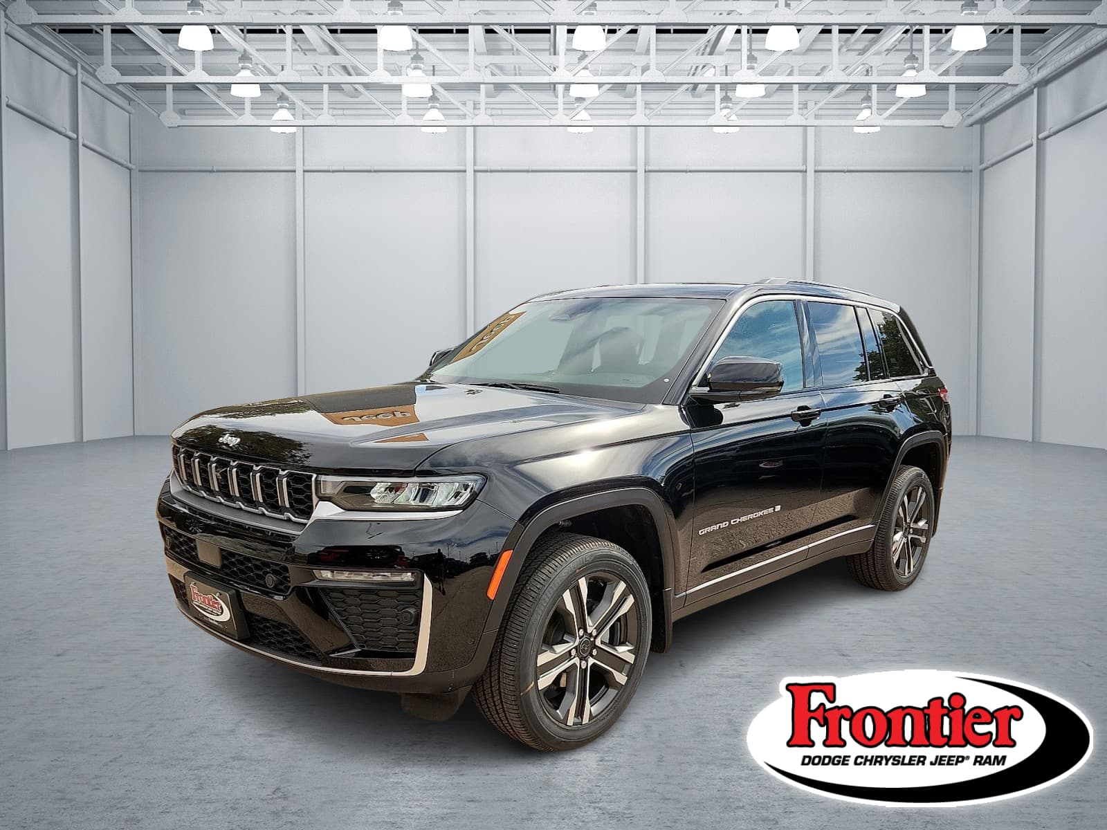 2027 Jeep Grand Cherokee Limited — photo 1 of 32