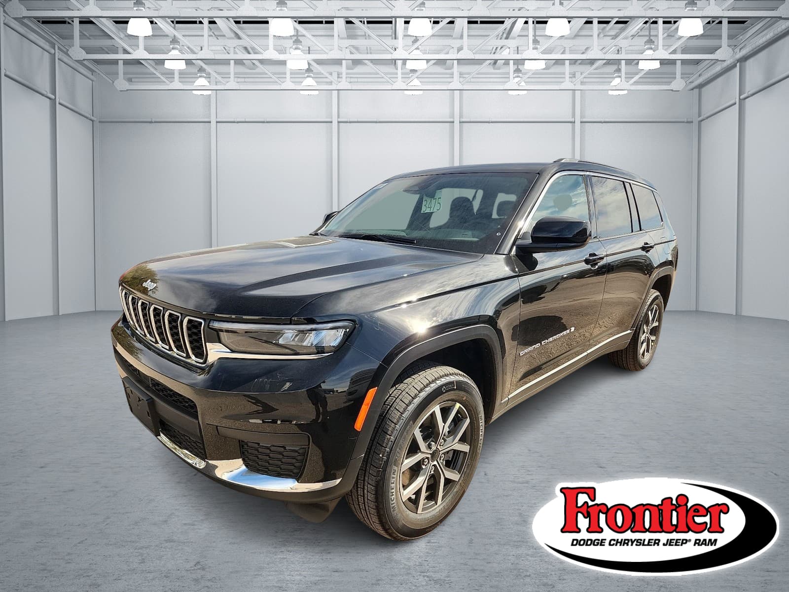 2027 Jeep Grand Cherokee Laredo X — photo 1 of 13