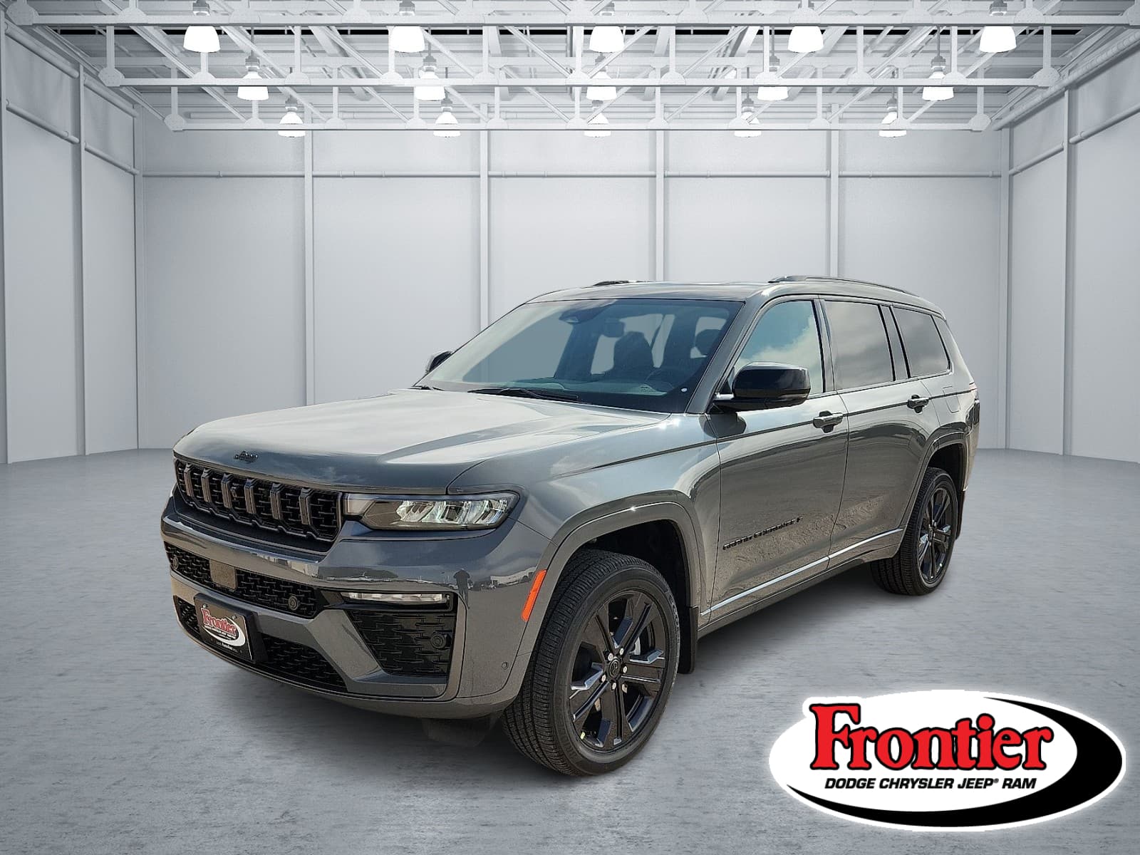 2027 Jeep Grand Cherokee L Limited — photo 1 of 32