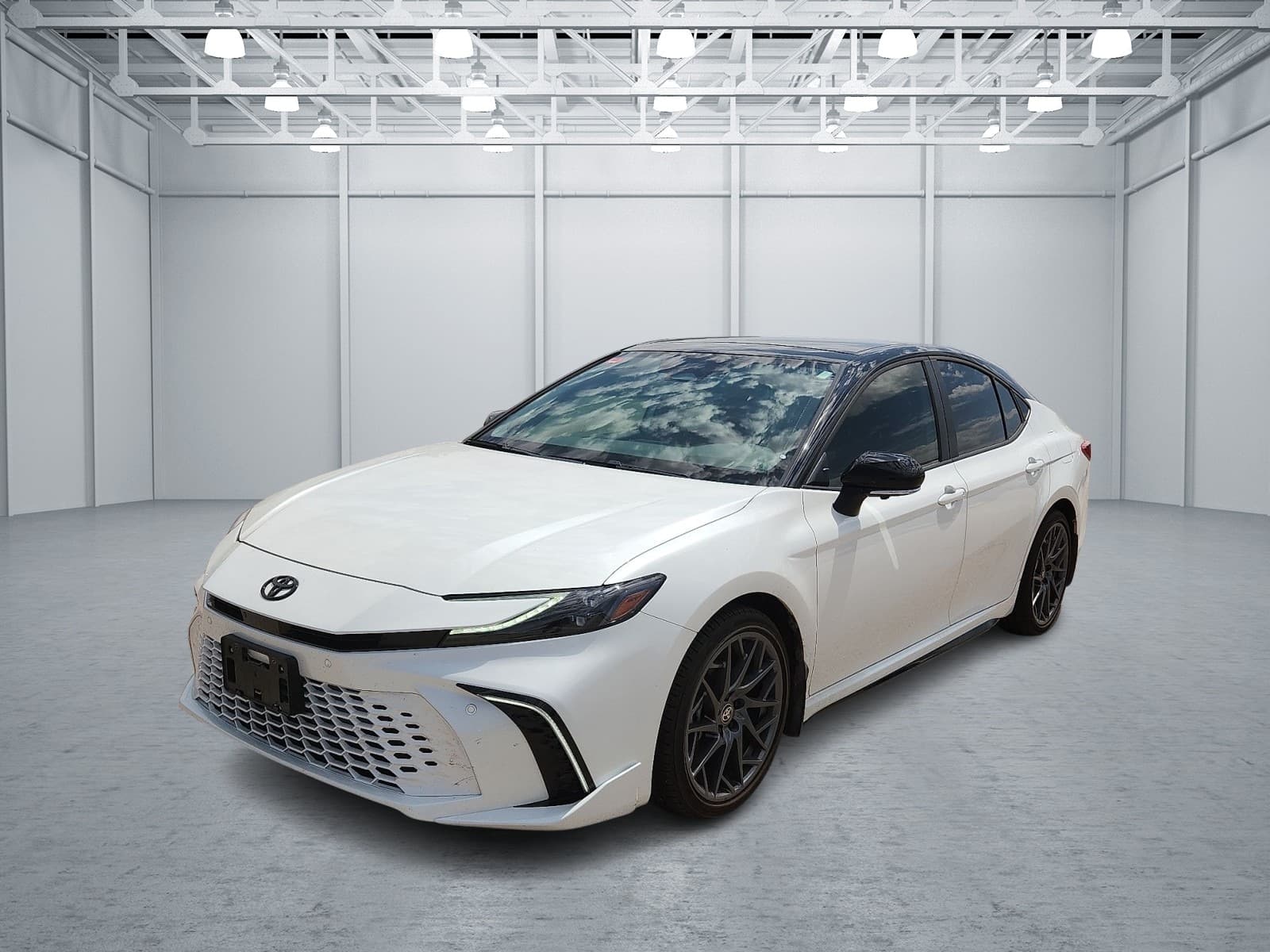 2026 Toyota Camry Base — photo 1 of 20