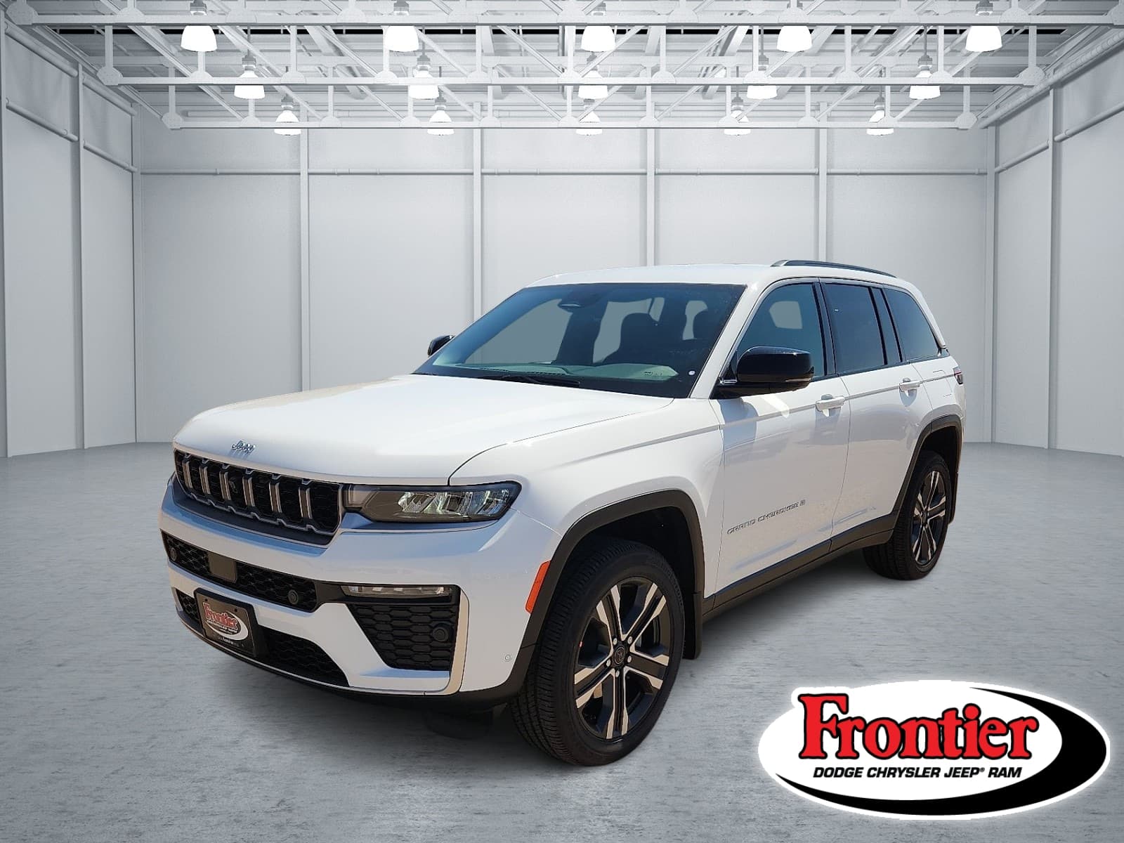 2027 Jeep Grand Cherokee Limited — photo 1 of 35