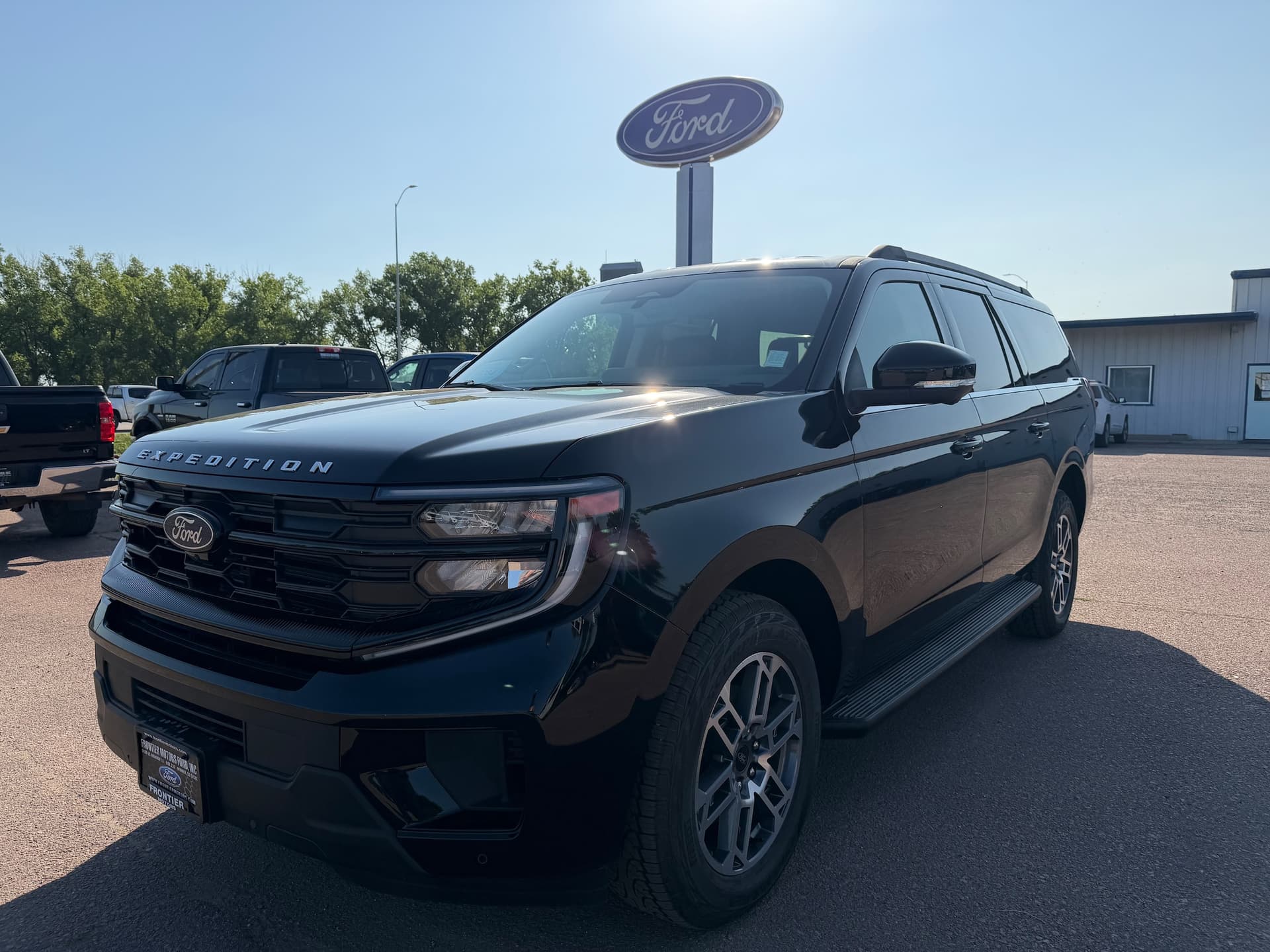 2026 Ford Expedition Max Active — photo 1 of 36
