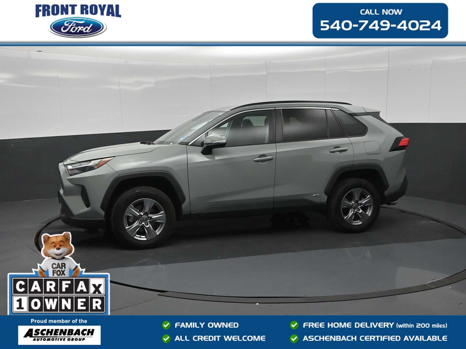 2022 Toyota RAV4 Hybrid XLE — photo 1 of 34