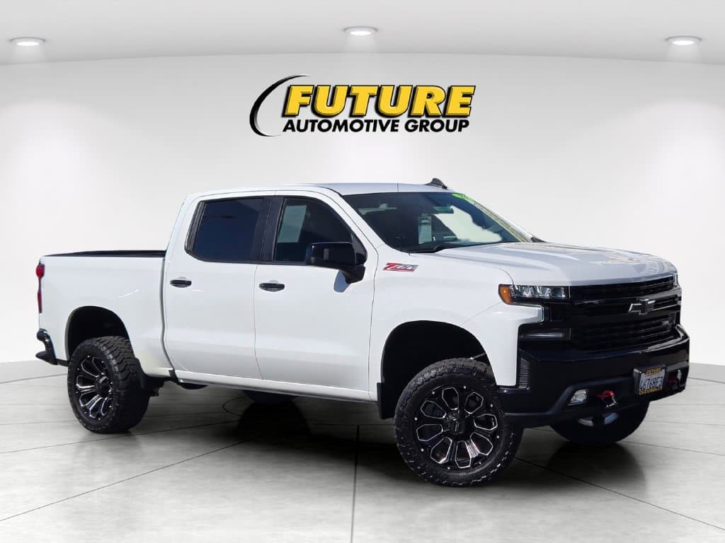 2021 Chevrolet Silverado 1500 LT Trail Boss — photo 1 of 20