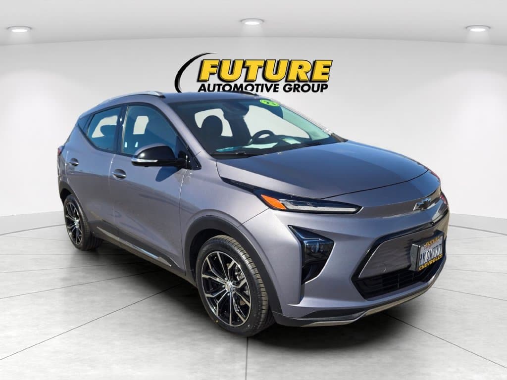 2023 Chevrolet Bolt EUV Premier — photo 1 of 3