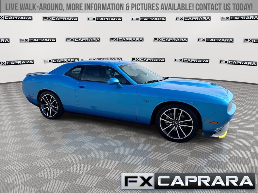 2023 Dodge Challenger R/T — photo 1 of 24