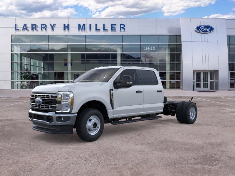 2026 Ford Super Duty F-350 DRW XL — photo 1 of 29