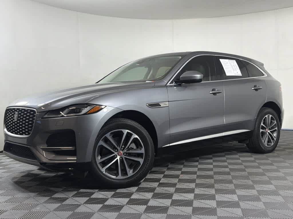 2022 Jaguar F-PACE Base — photo 1 of 32