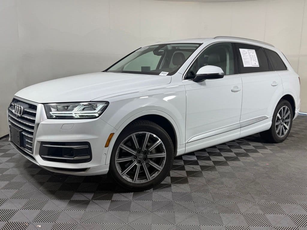 2019 Audi Q7 Premium Plus — photo 1 of 45