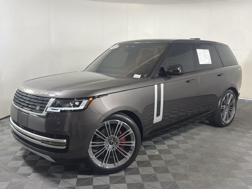 2025 Land Rover Range Rover Base — photo 1 of 34