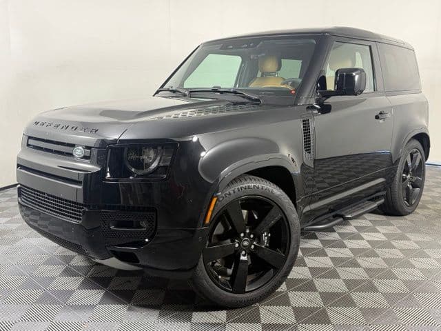 2024 Land Rover Defender V8 — photo 1 of 43