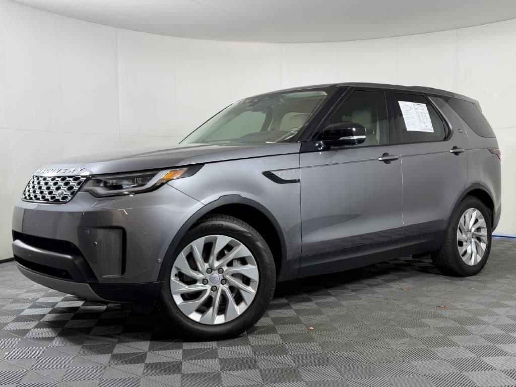2024 Land Rover Discovery S — photo 1 of 39