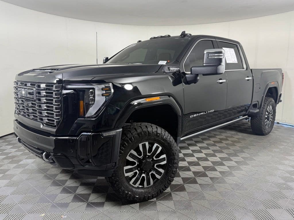 2026 GMC Sierra 2500HD Denali Ultimate — photo 1 of 49