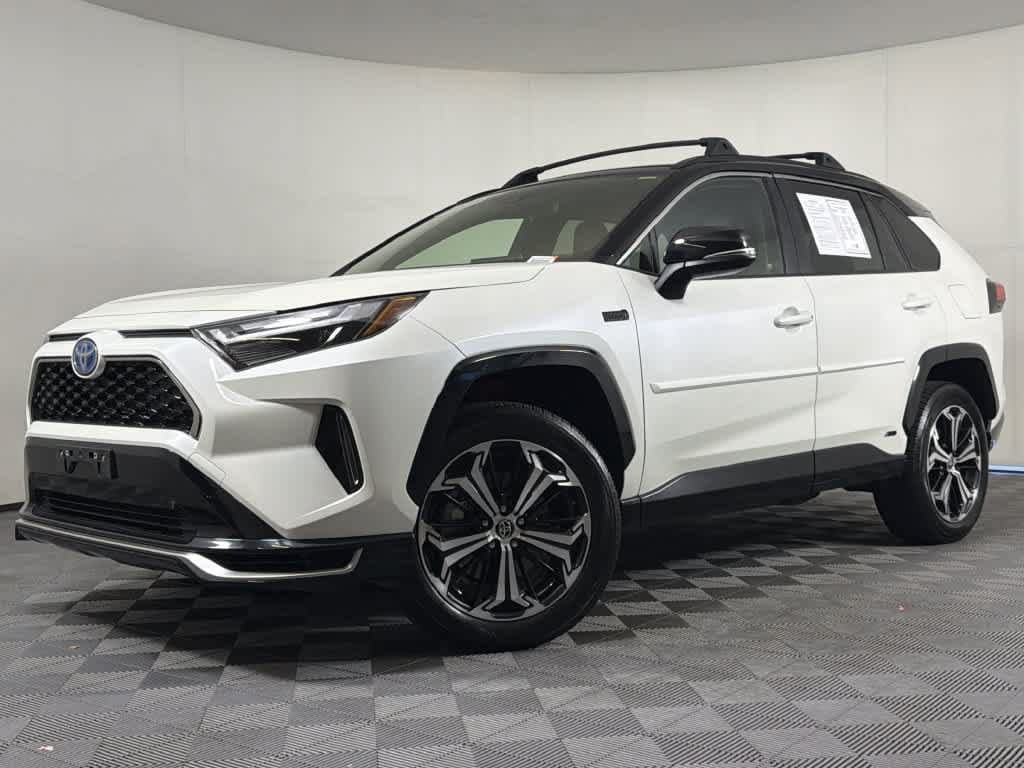 2022 Toyota RAV4 Prime XSE — photo 1 of 44