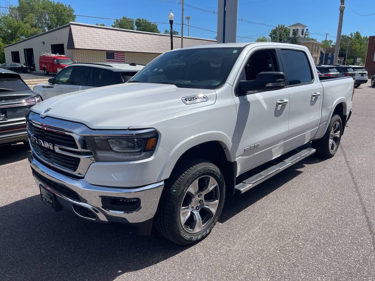2022 RAM 1500 Base — photo 1 of 10