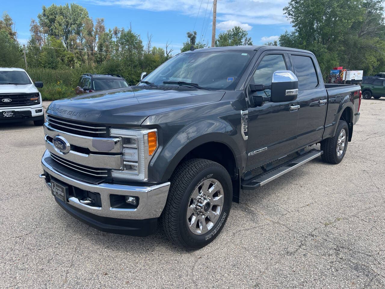 2019 Ford Super Duty F-250 SRW Base — photo 1 of 37
