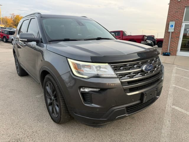 2018 Ford Explorer XLT — photo 1 of 13