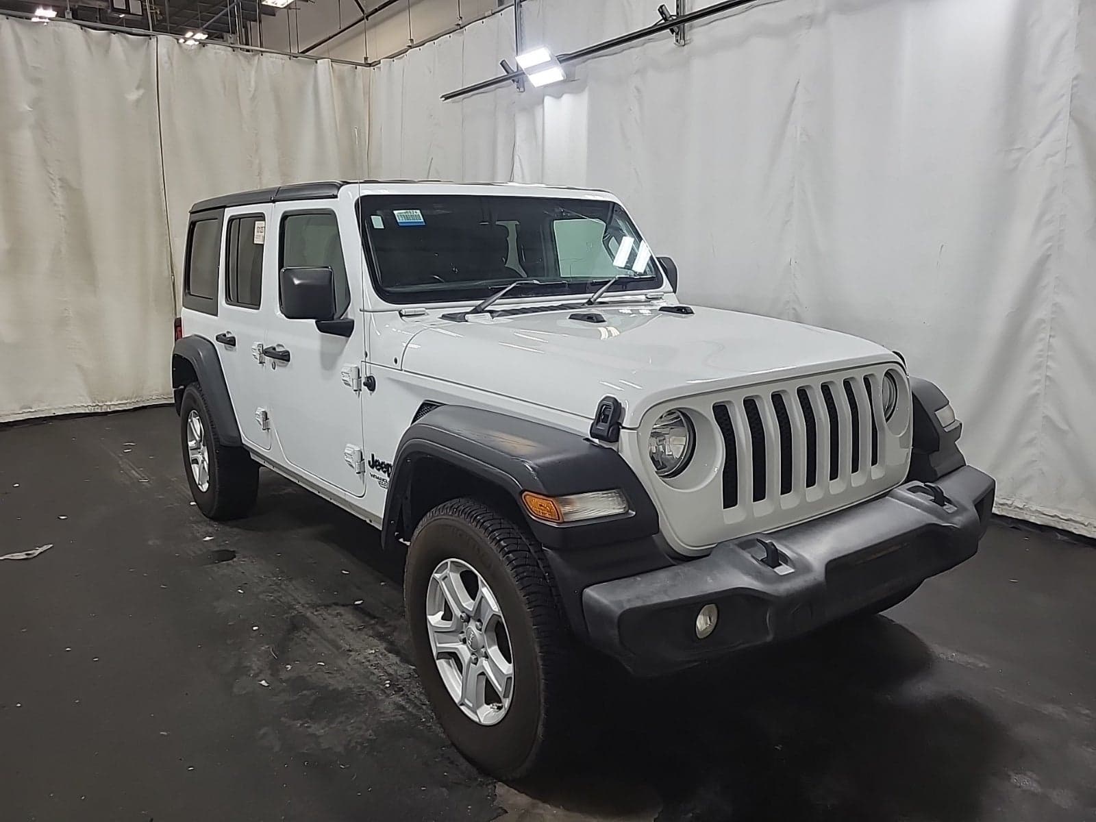 2021 Jeep Wrangler Base — photo 1 of 24