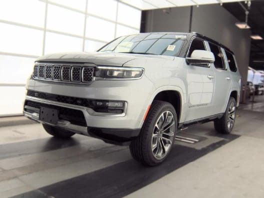 2022 Jeep Grand Wagoneer Series III — photo 1 of 22