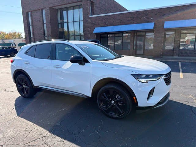 2021 Buick Envision Essence — photo 1 of 30