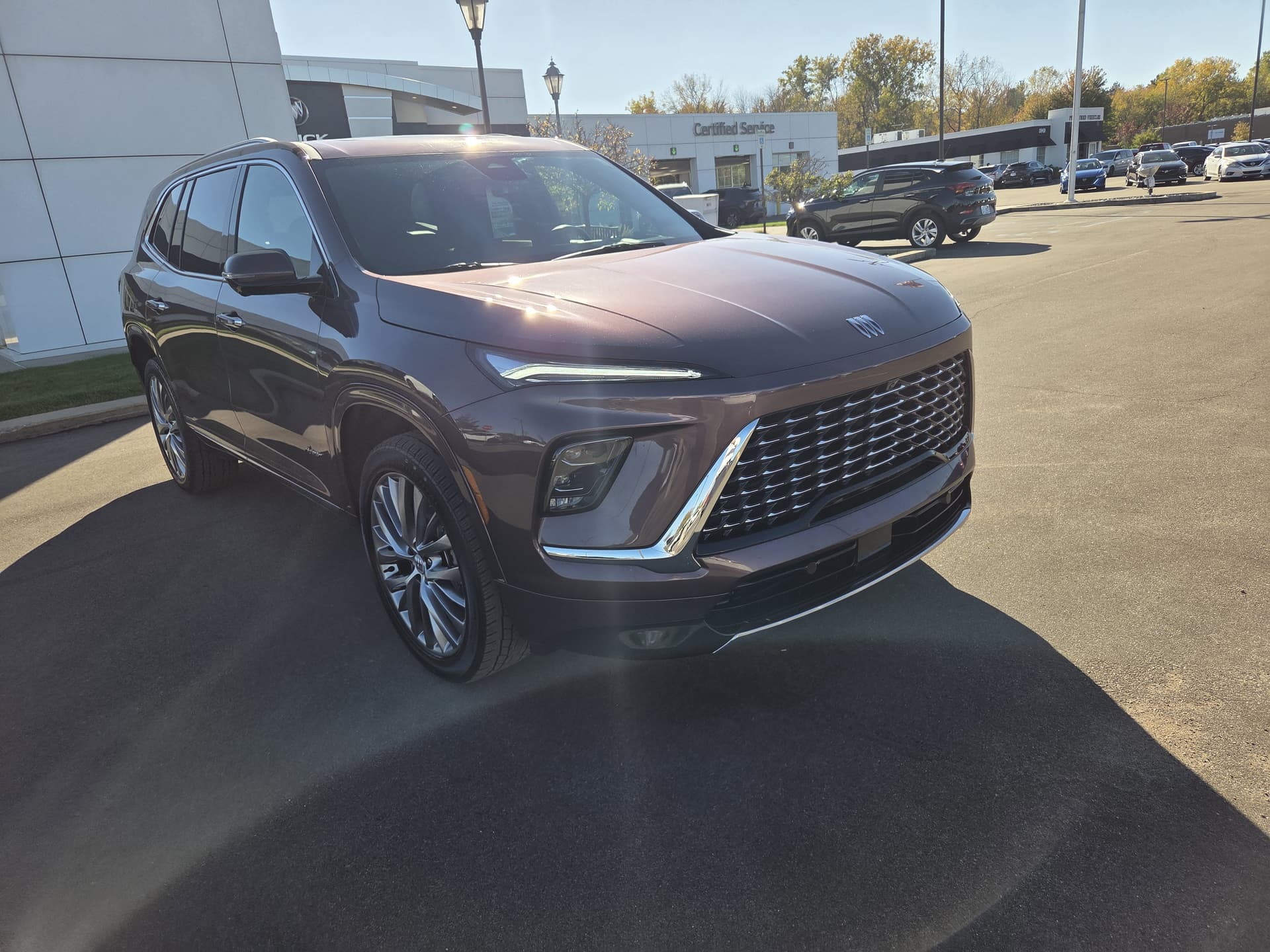 2025 Buick Enclave Avenir — photo 1 of 23