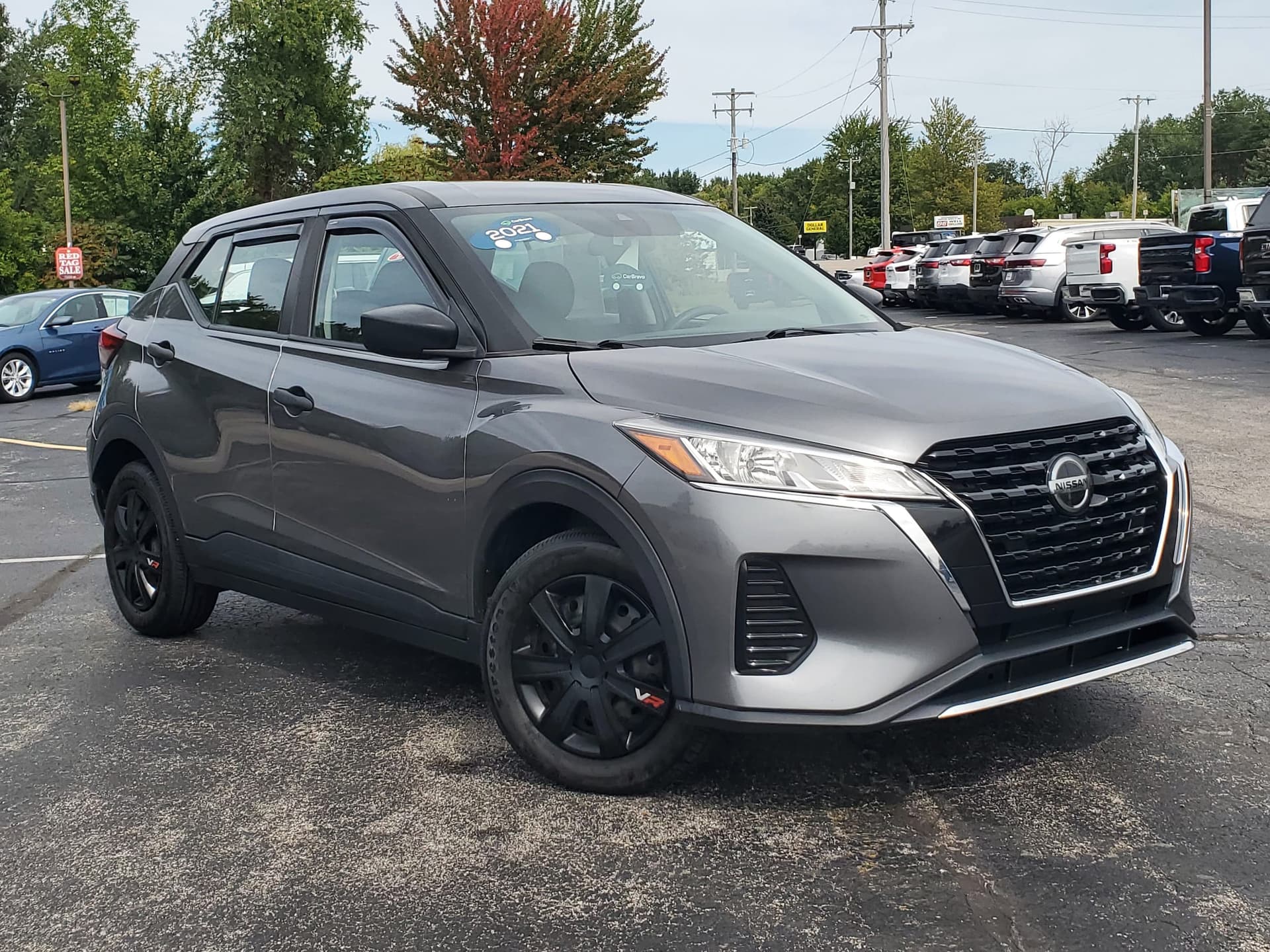 2021 Nissan Kicks S — photo 1 of 30